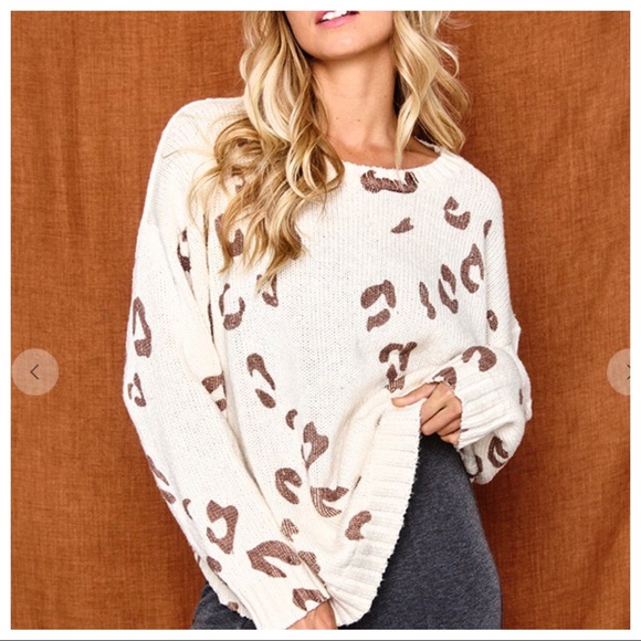 Most Fabulous Soft Leopard Peint Sweater - Picture 4 of 7